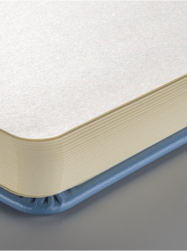 Sketchbook Talens Art Creation Light Blue - 12x12 cm - din categoria , ideal pentru scoala si teme zilnice, produs original disponibil din stoc