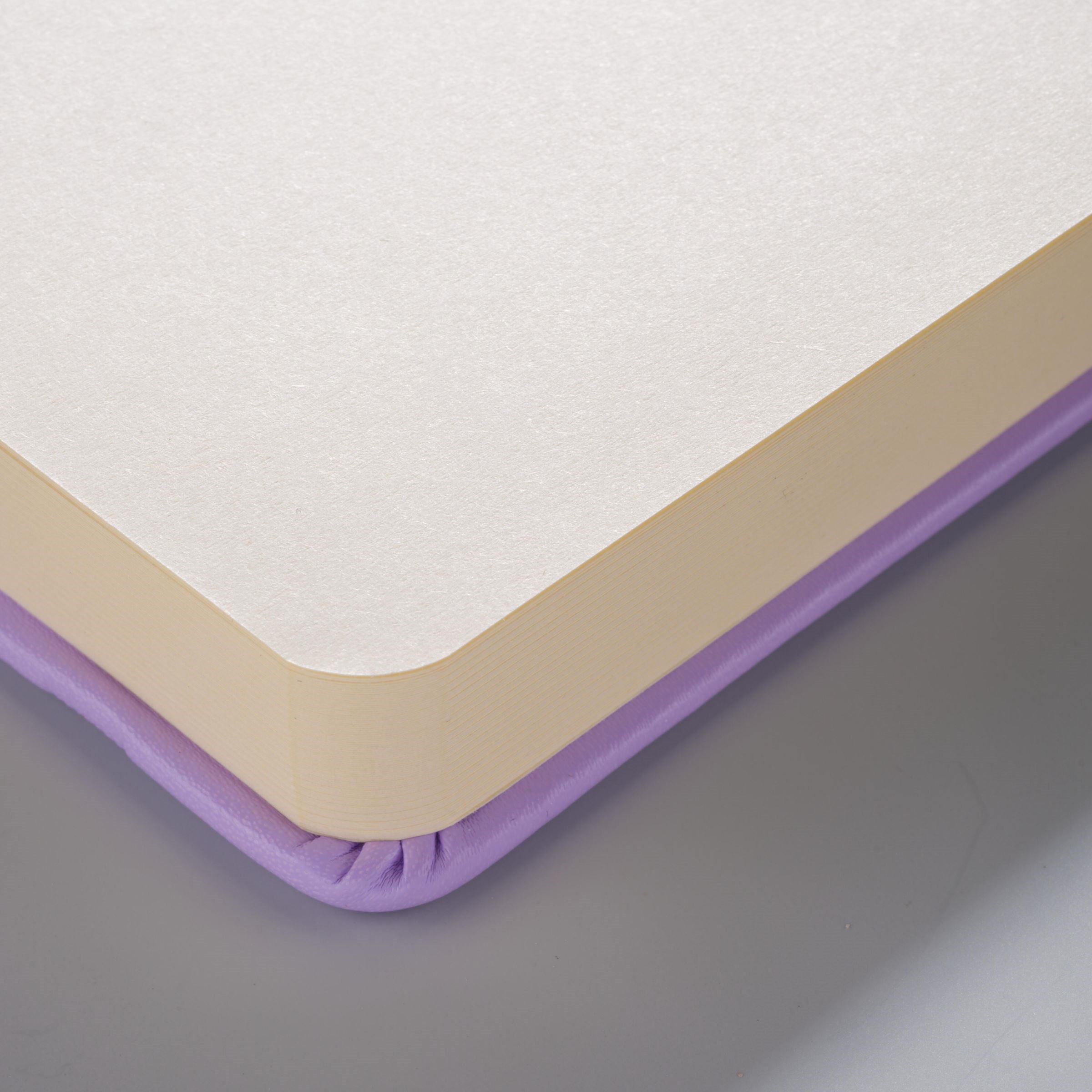 Sketchbook Talens Art Creation Pastel Violet - 12x12 cm - din categoria , util pentru elevi, studenti si profesori, pret avantajos in magazin online