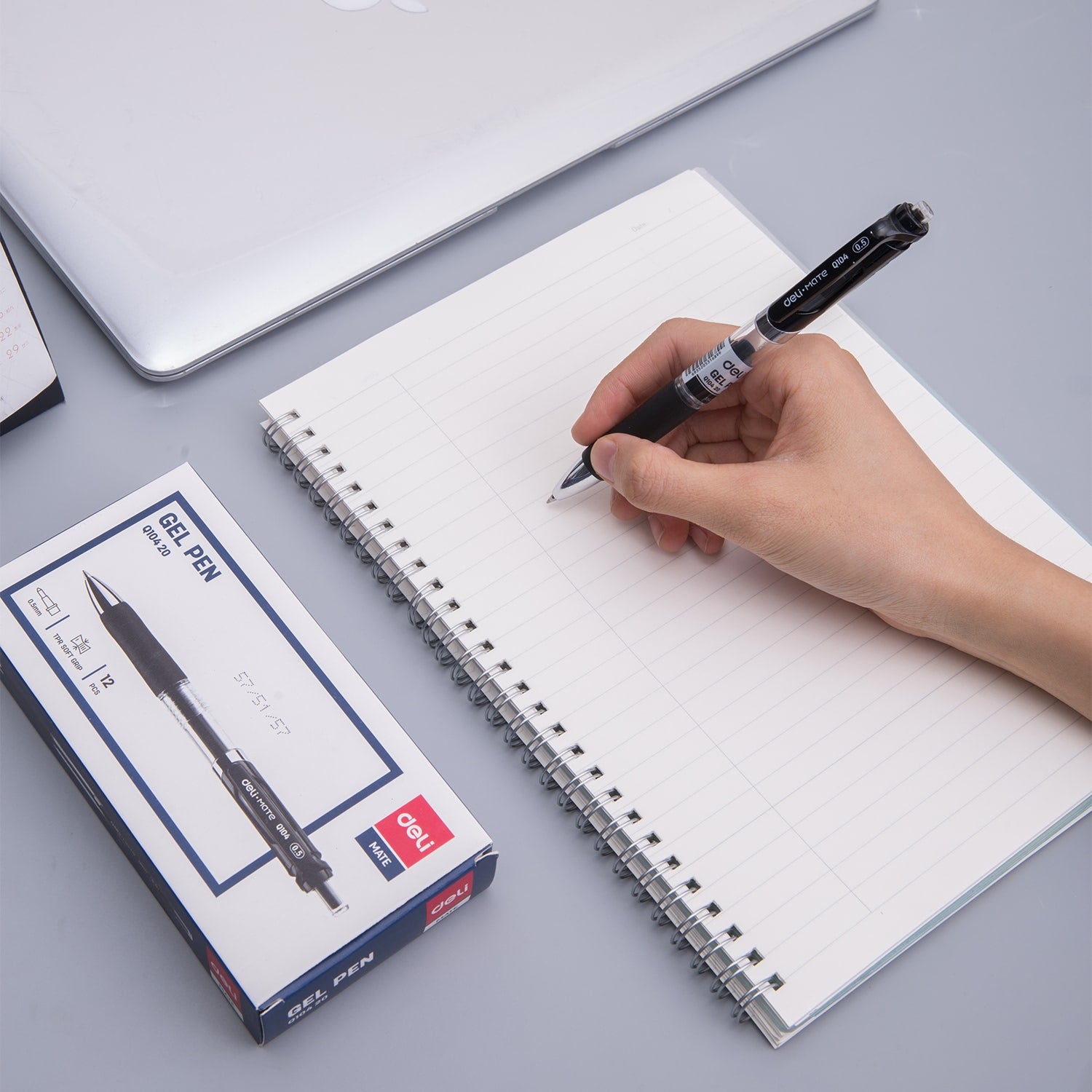 Pix cu gel si mecanism 0.5 mm negru Mate Deli