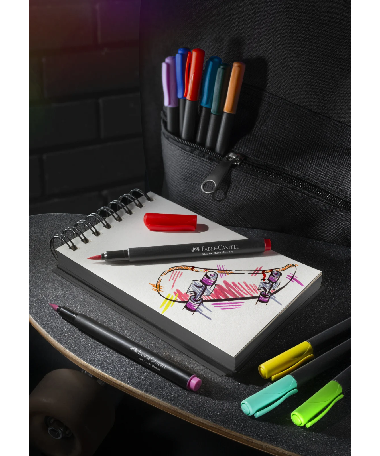 -  din categoria , potrivit pentru uz profesional si hobby, disponibil online cu livrare rapida