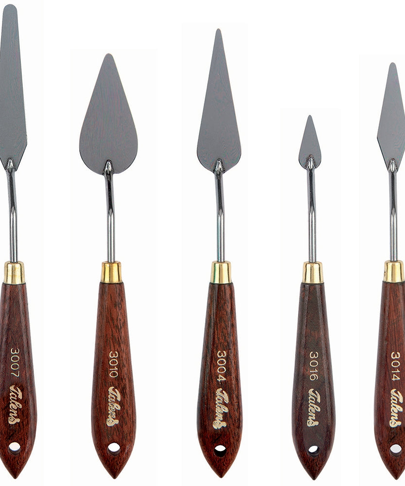 Acuarella - culori acrilice, accesorii papetarie, pensule, carioci si markere etc Cutite de pictura Talens - 3010 - Cutite de pictura Talens - maner din lemn si lama flexibila din categoria Arts & Entertainment > Hobbies & Creative Arts > Arts & Crafts > Art & Crafting Tools > Color Mixing Tools > Palette Knives > Pointed Palette Knives, potrivit pentru uz profesional si hobby, pret avantajos in magazin online