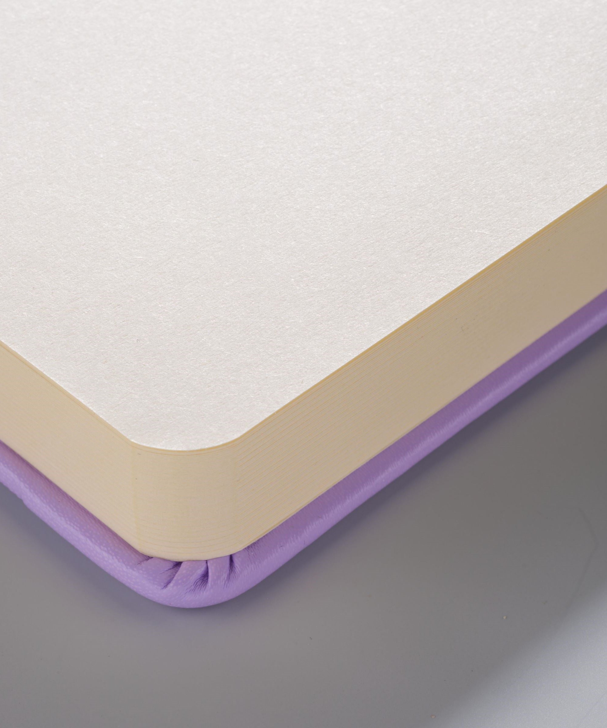 Sketchbook Talens Art Creation Pastel Violet - 12x12 cm -  din categoria , util pentru elevi, studenti si profesori, pret avantajos in magazin online