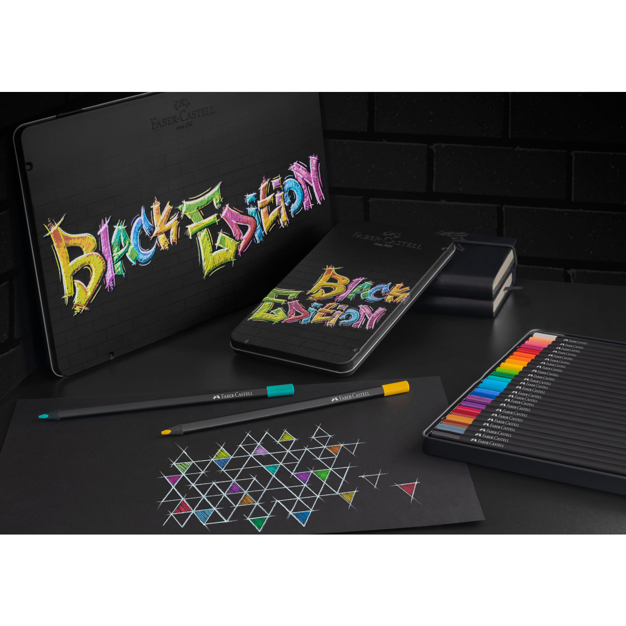 Creioane colorate set 12 culori Black Edition cutie metal Faber-Castell