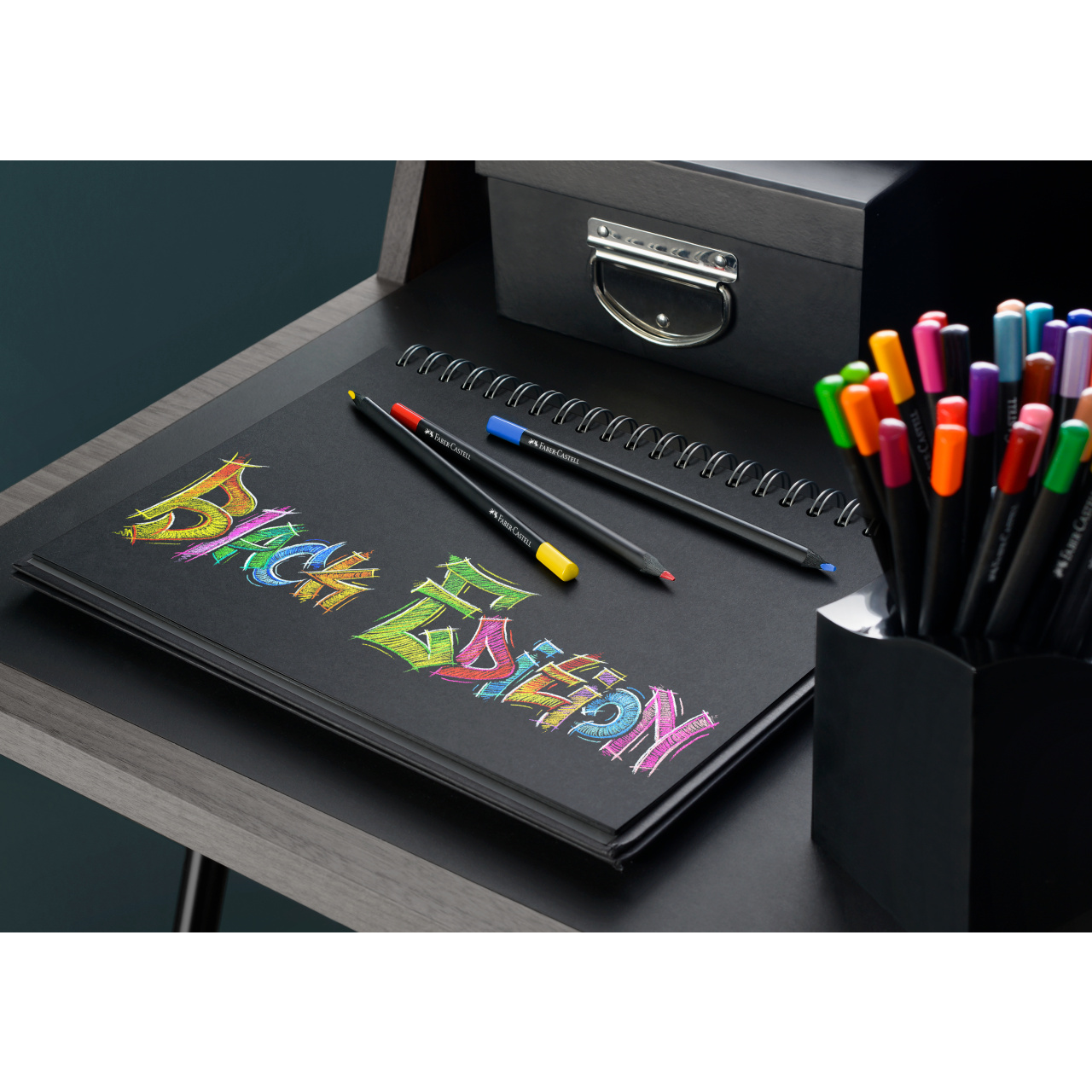 Creioane colorate set 24 culori Black Edition Faber-Castell