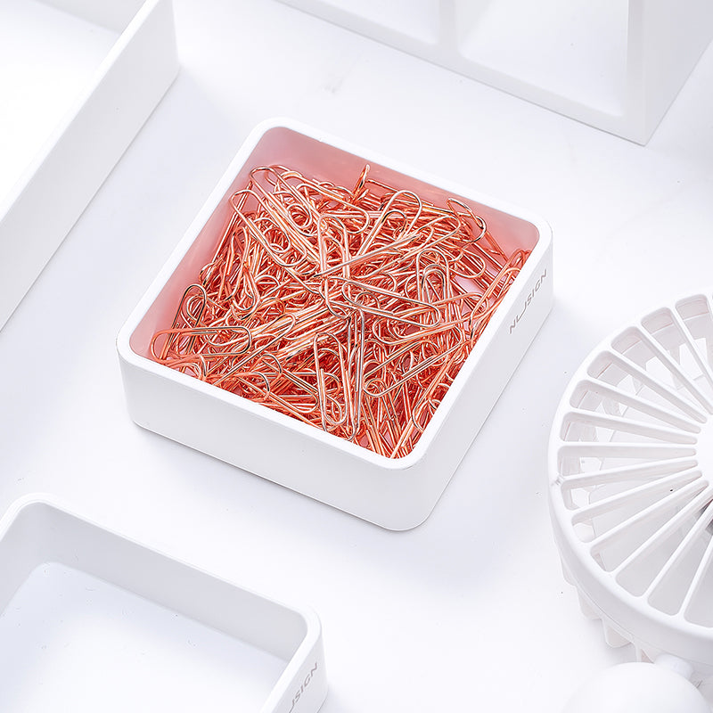 Accesorii birou set cu agrafe, clipsuri si pioneze aurii Deli